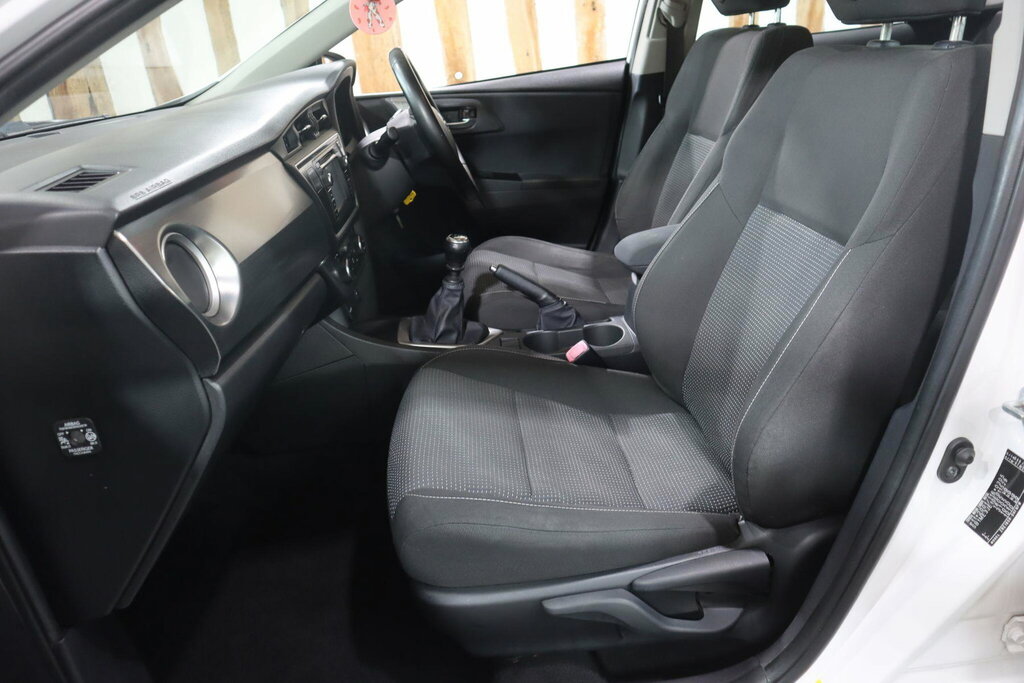 Toyota Auris Icon Blue #29