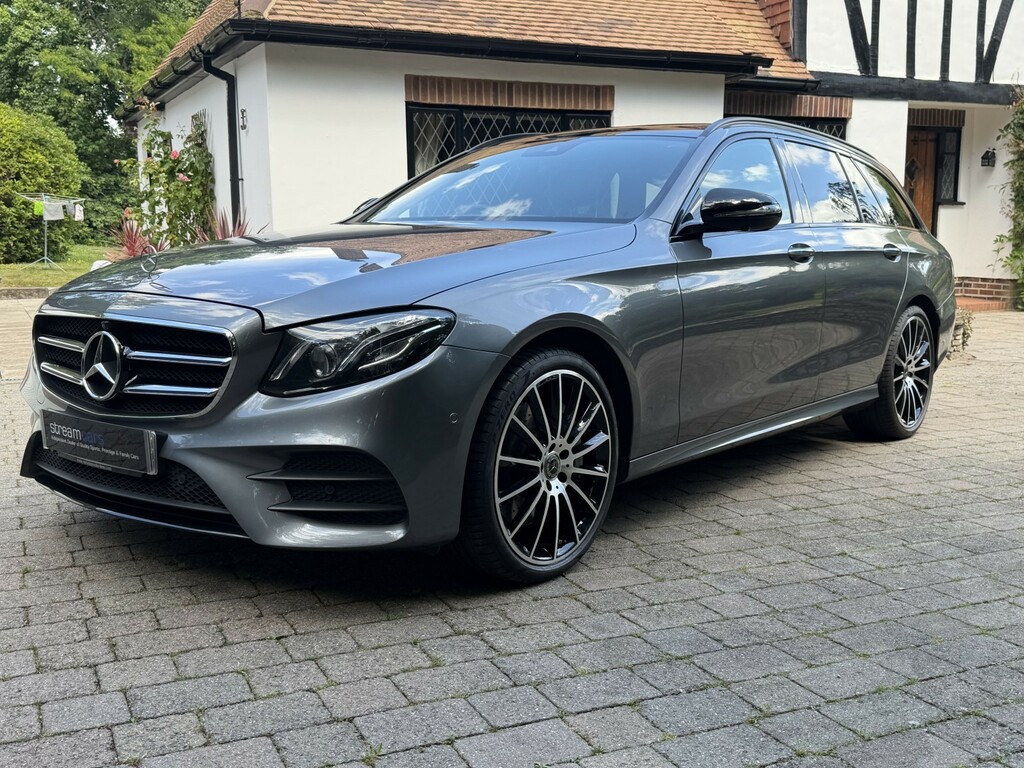 Mercedes-Benz E Class 2.9 E400d Amg Line Night Edition KN70VWK Grey #2