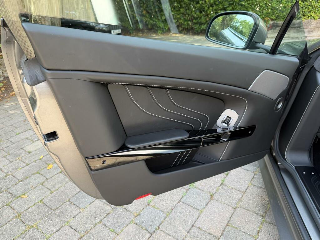 Aston Martin Vantage V8 Roadster Blue #26