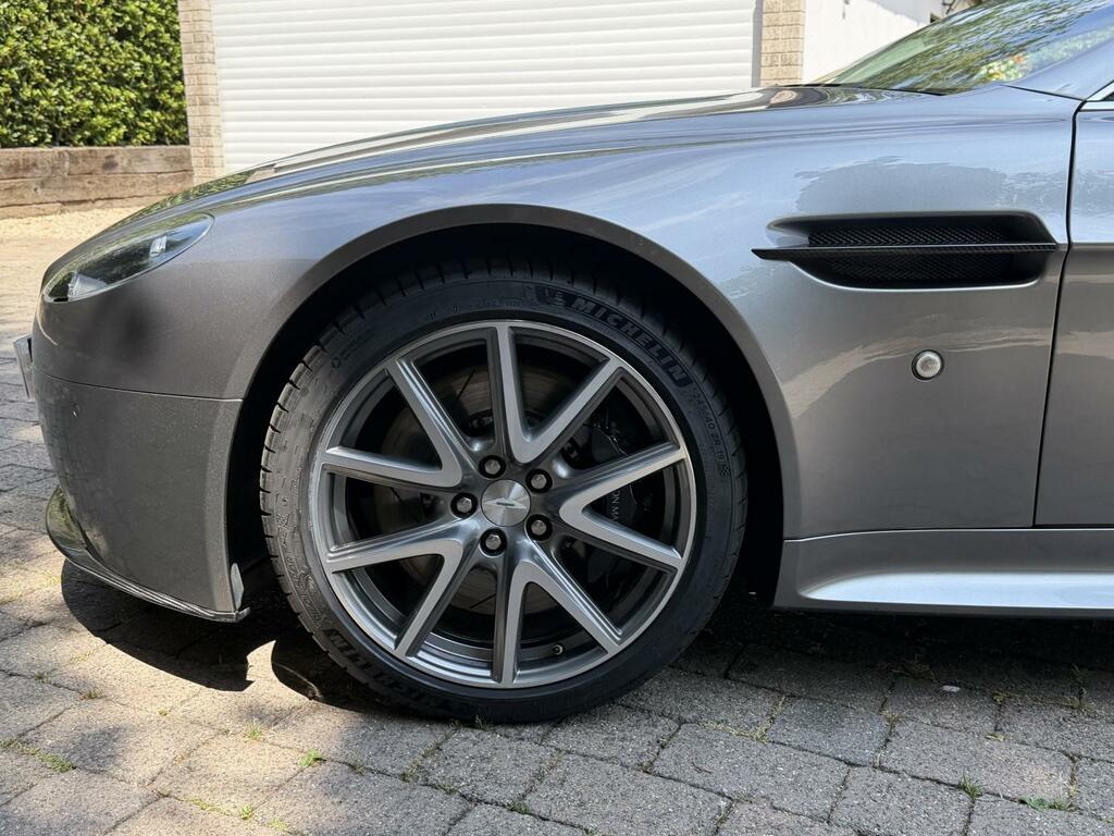 Aston Martin Vantage V8 Roadster Blue #19