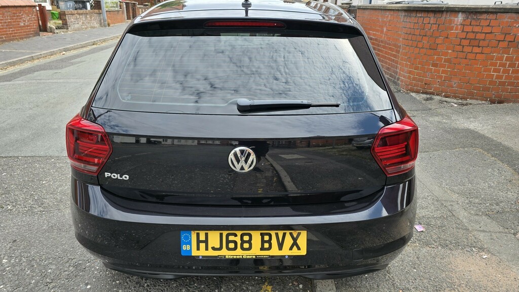 Volkswagen Polo Hatchback 1.0 Tsi Se 2018 HJ68BVX Black #4