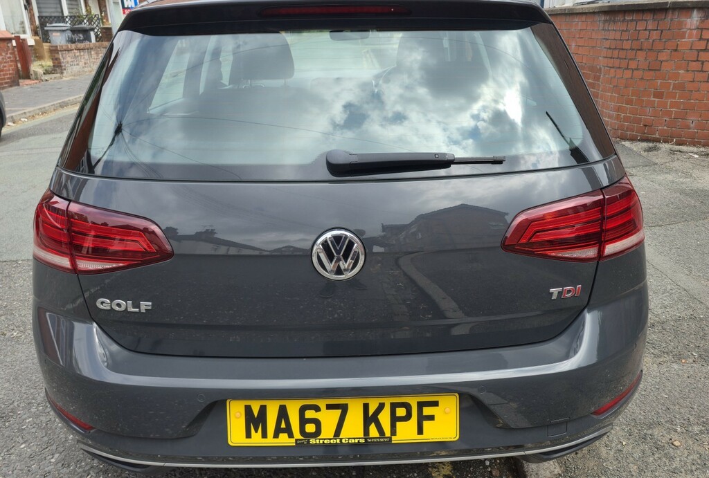 Volkswagen Golf Hatchback 1.6 Tdi Bluemotion Tech Se Nav 2017 MA67KPF Grey #3