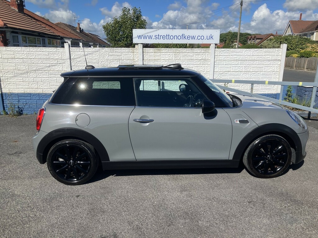 Mini Hatch Hatchback 1.5 Cooper 3-Door Hatch 201565 Grey