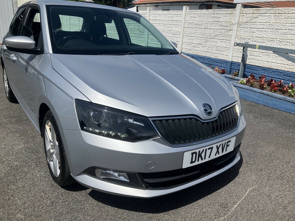 Skoda Fabia Hatchback 1.2 Tsi Se L 201717 DK17XVF Silver #6