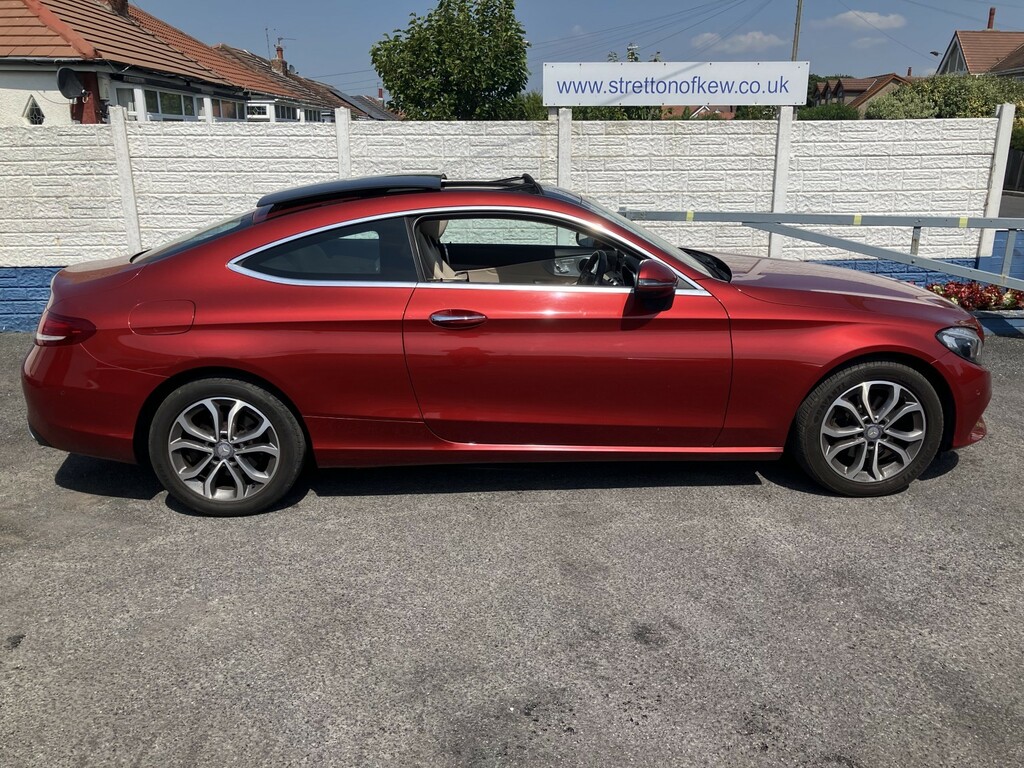 Mercedes-Benz C Class 2.0 C200 Sport Red