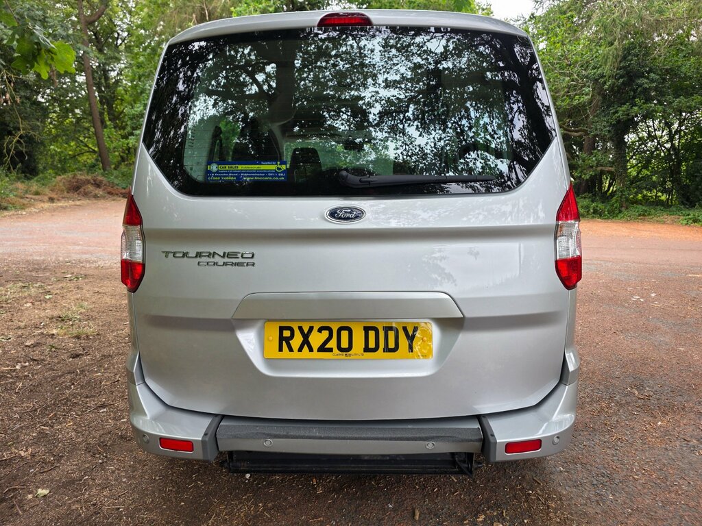 Ford Tourneo Courier 1.5 Tdci Zetec Mpv Euro 6 100 P Silver #6