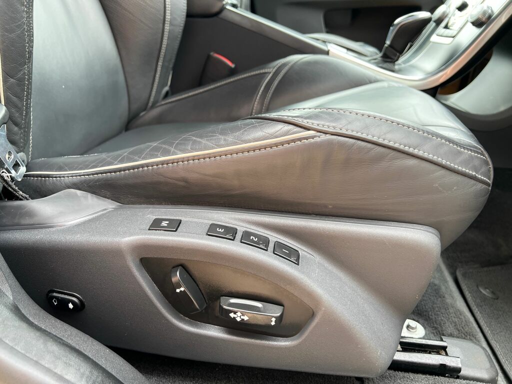 Volvo XC60 Xc60 Se Lux Nav D4 Black #10