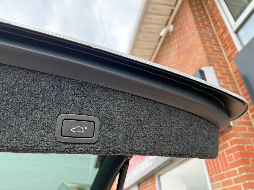Volvo XC60 Xc60 Se Lux Nav D4 Black #19
