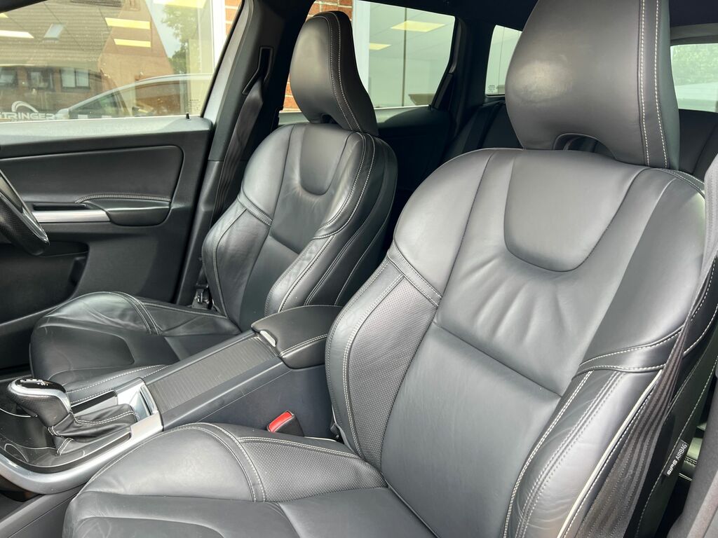 Volvo XC60 Xc60 Se Lux Nav D4 Black #12