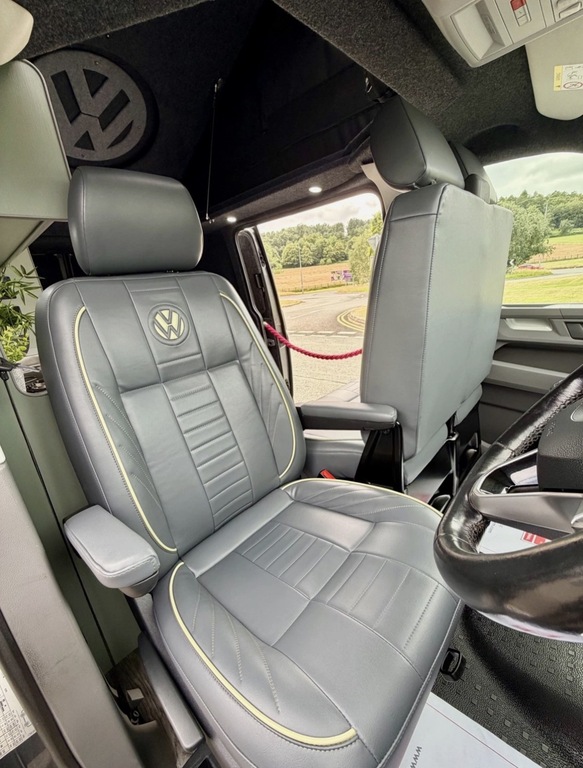 Volkswagen Transporter T30 Highline Kombi Swb 110Ps Heated Windscreenap Grey #8