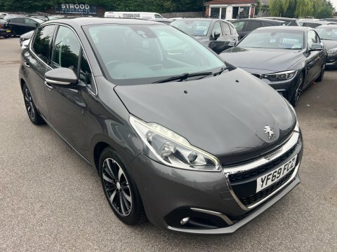 Peugeot 208 1.2 Puretech Tech Grey