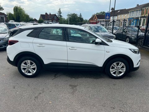 Vauxhall Grandland X 1.2 Turbo Se DU18MVM White #6