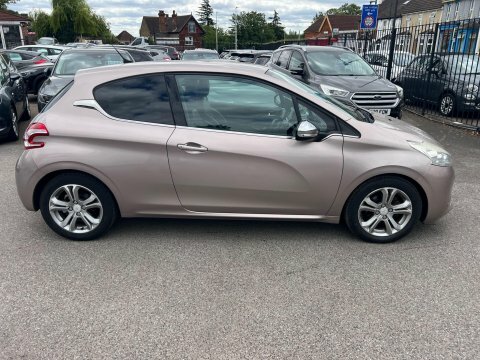 Peugeot 208 1.2 Puretech 82 Signature Start Stop  #6