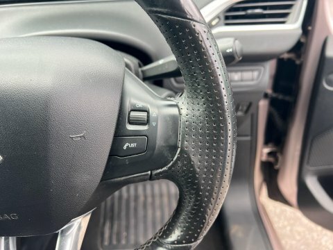 Peugeot 208 1.2 Puretech 82 Signature Start Stop  #20