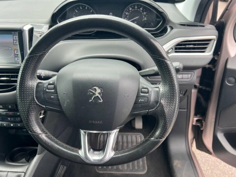 Peugeot 208 1.2 Puretech 82 Signature Start Stop  #18