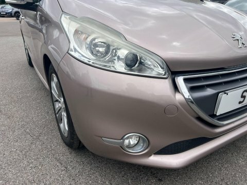 Peugeot 208 1.2 Puretech 82 Signature Start Stop  #12