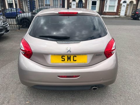Peugeot 208 1.2 Puretech 82 Signature Start Stop  #4
