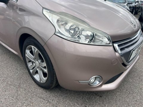 Peugeot 208 1.2 Puretech 82 Signature Start Stop  #11