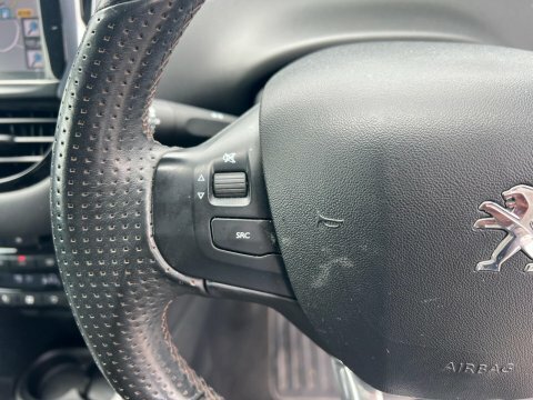 Peugeot 208 1.2 Puretech 82 Signature Start Stop  #19