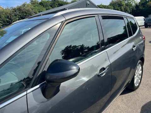 Vauxhall Zafira 1.8 16V Exclusiv Mpv Euro 5 140 Black #14