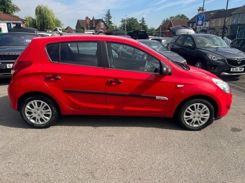 Hyundai I20 1.2 Classic Euro Red #6