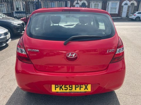 Hyundai I20 1.2 Classic Euro Red #4