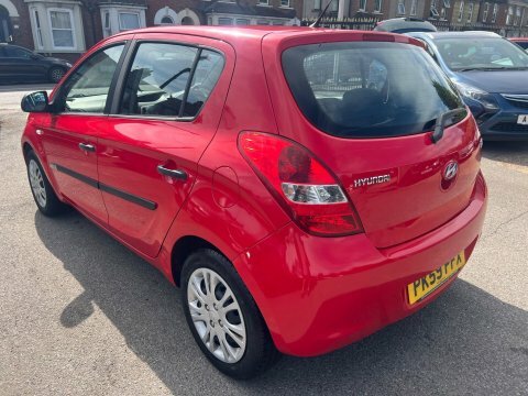 Hyundai I20 1.2 Classic Euro Red #3