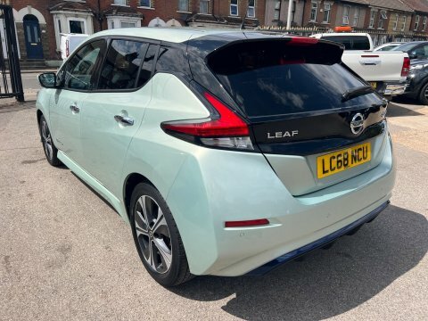 Nissan Leaf 40Kwh Tekna Silver #3