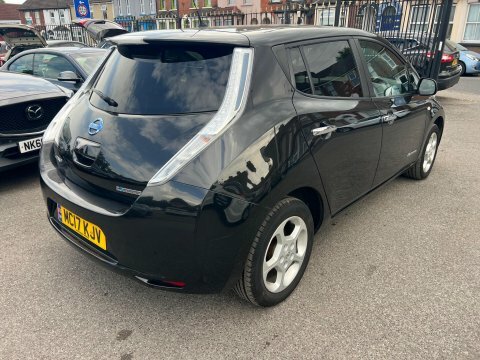 Nissan Leaf 30Kwh Acenta Black #4