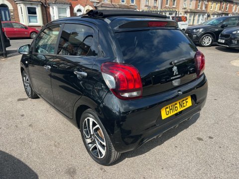 Peugeot 108 1.2 Puretech Allure Black #3