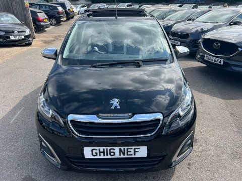 Peugeot 108 1.2 Puretech Allure Black #2