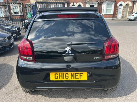 Peugeot 108 1.2 Puretech Allure Black #4