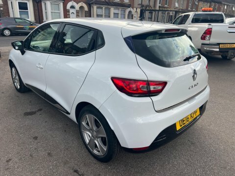 Renault Clio 1.2 16V Dynamique White #3