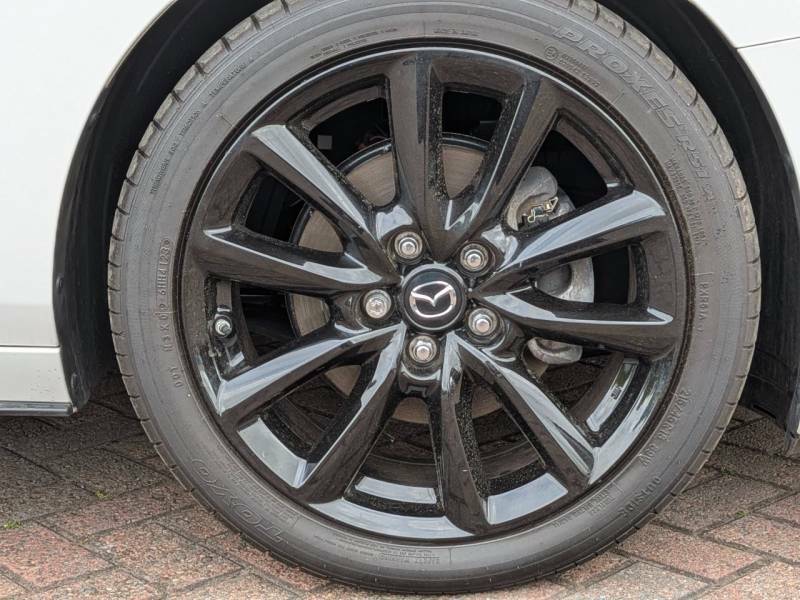 Mazda 3 Homura 2.0 E-skyactic G Mhev - 2024 73 White #4