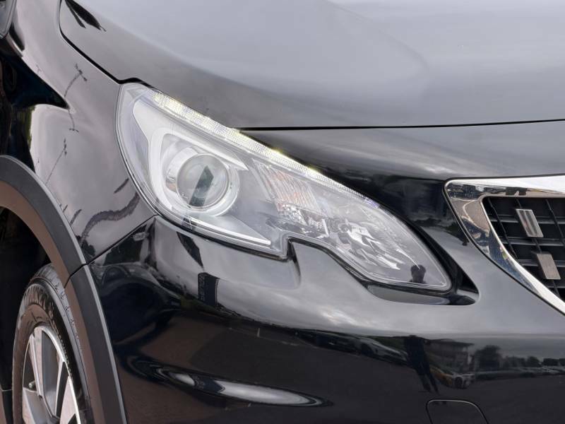 Peugeot 2008 Allure Premium 1.2 Puretech - 2018 68 BT68JLO Black #5