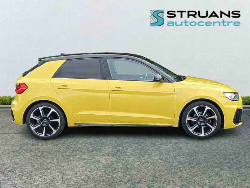 Audi A1 35 Tfsi Black Edition S Tronic Sportback Yellow #5