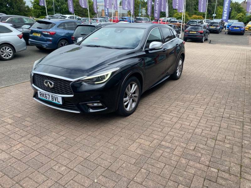 Infiniti Q30 Business Executive 1.5D Black #2