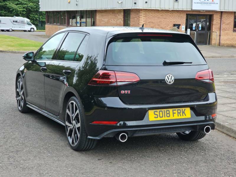 Volkswagen Golf Gti Performance 2.0 Tsi 245 Dsg Black #2