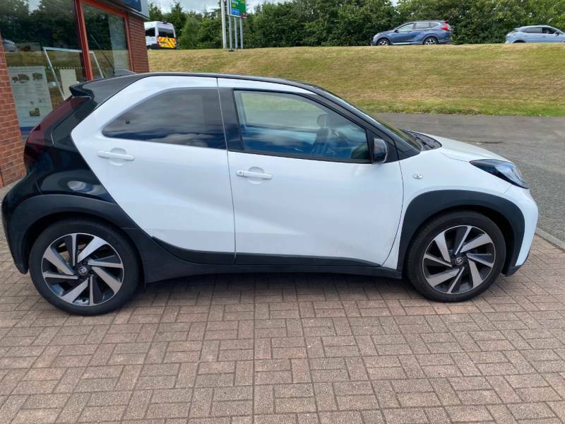 Toyota Aygo X Edge 1.0 Vvt-i White #6