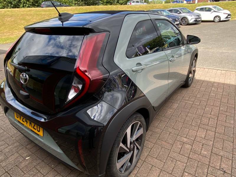 Toyota Aygo X Edge 1.0 Vvt-i Canvasparking - 2024 2 GV24KZO Green #5