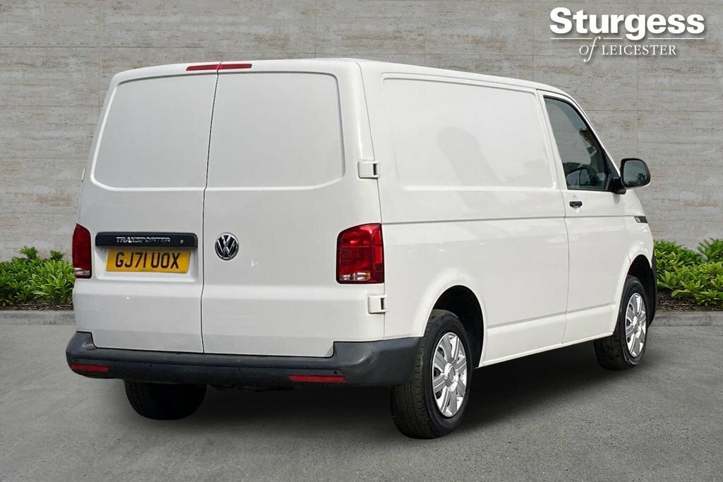 Volkswagen Transporter 2L Startline GJ71UOX White #5