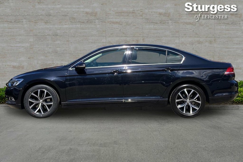 Volkswagen Passat 1.5L Se Business Black #4