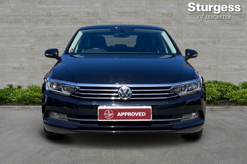 Volkswagen Passat 1.5L Se Business Black #2