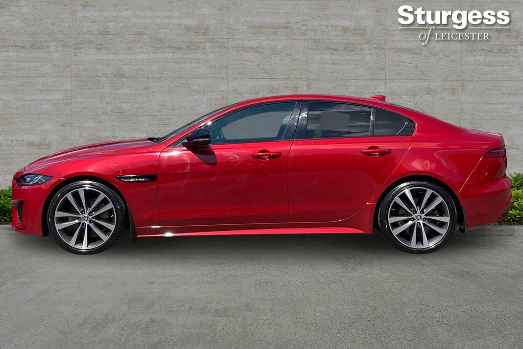 Jaguar XE 2L R-dynamic Hse Black Red #4