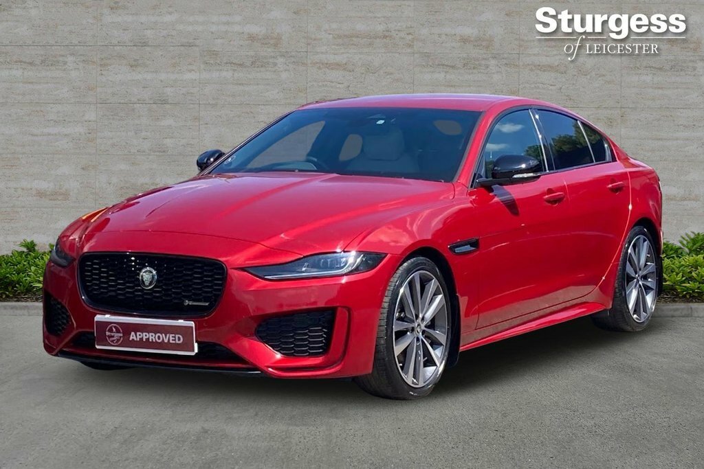 Jaguar XE 2L R-dynamic Hse Black Red #3