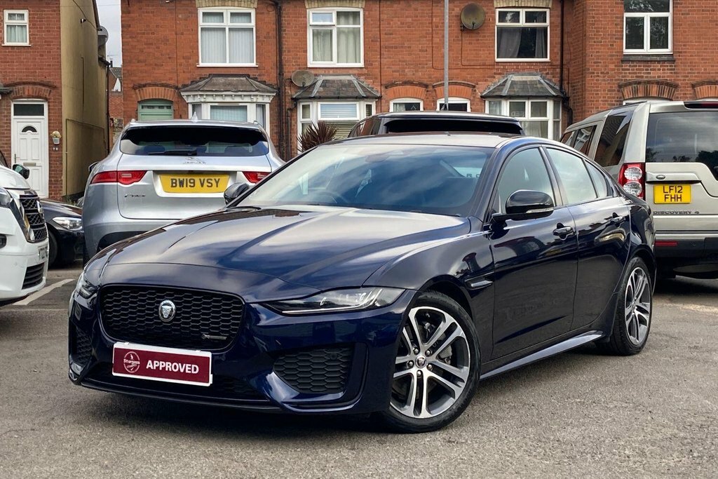 Jaguar XE R-dynamic S Blue #38