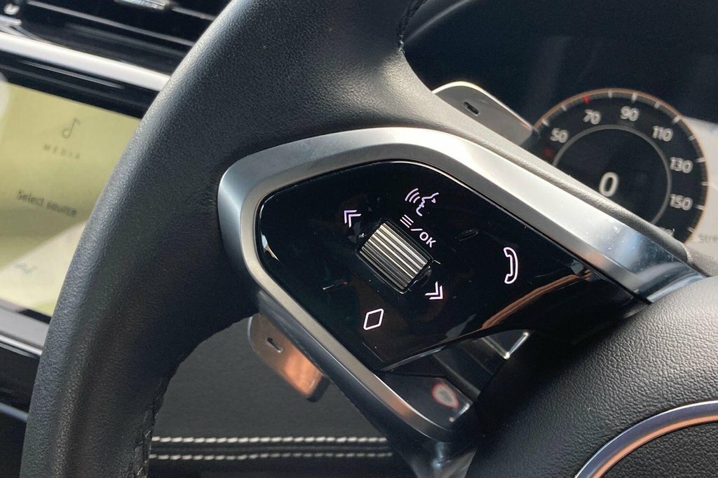 Jaguar XE R-dynamic S Blue #29