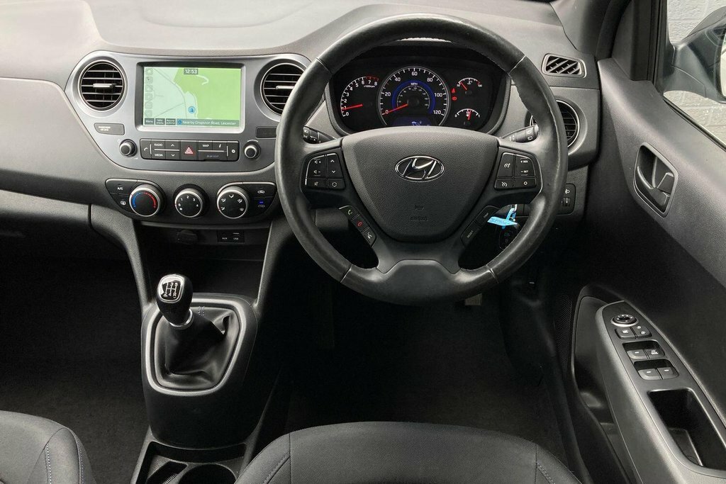 Hyundai I10 1.2 Se Red #14