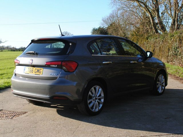 Fiat Tipo 1.4 T-jet Lounge Hatchback Grey #6