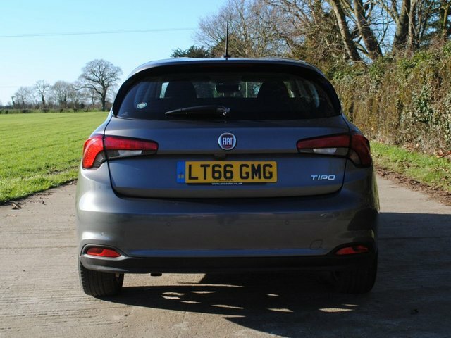 Fiat Tipo Estate 1.4 Tipo Station Wagon 1.4 T-jet 120Hp Easy White #9